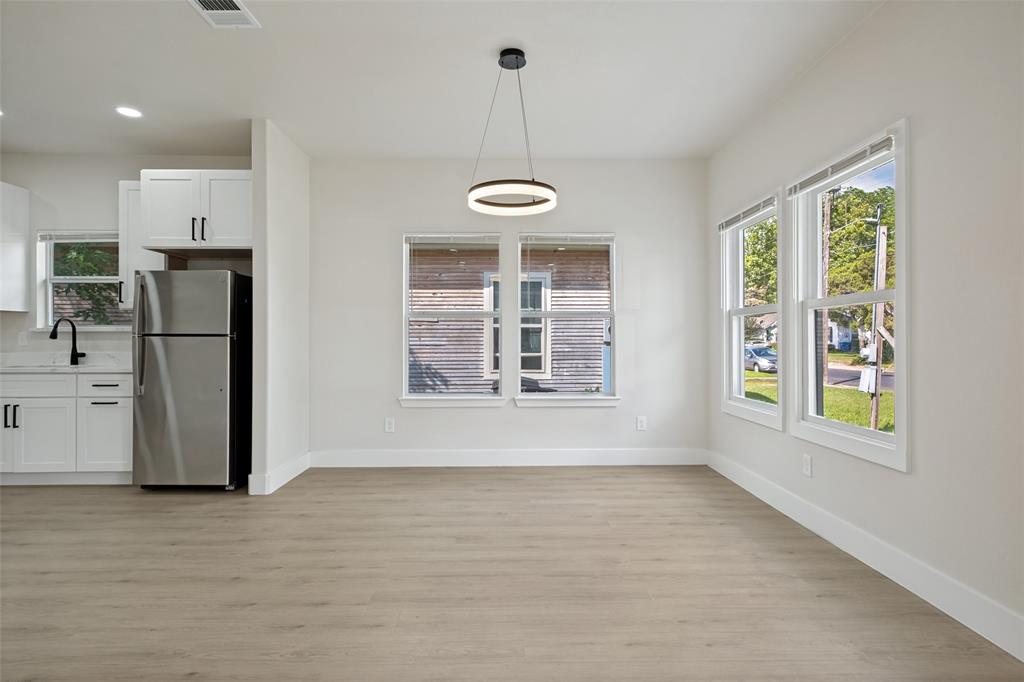 English Place - Residential