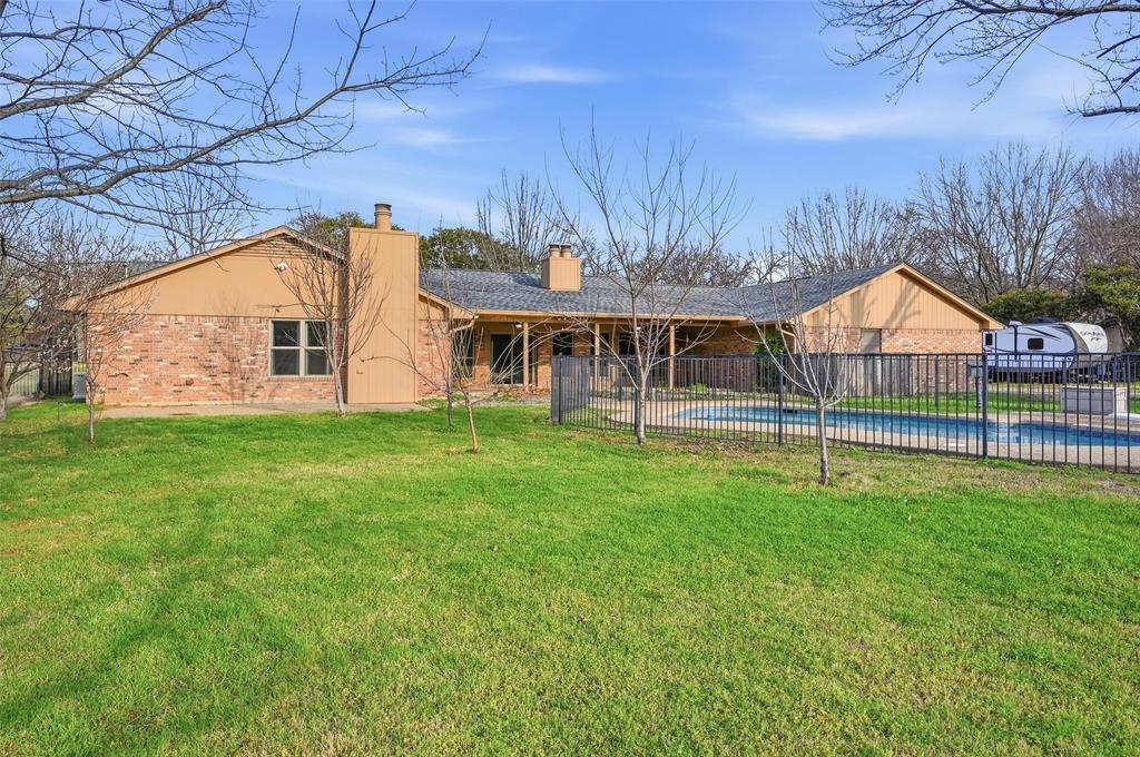 Whispering Oaks Kenn - Residential
