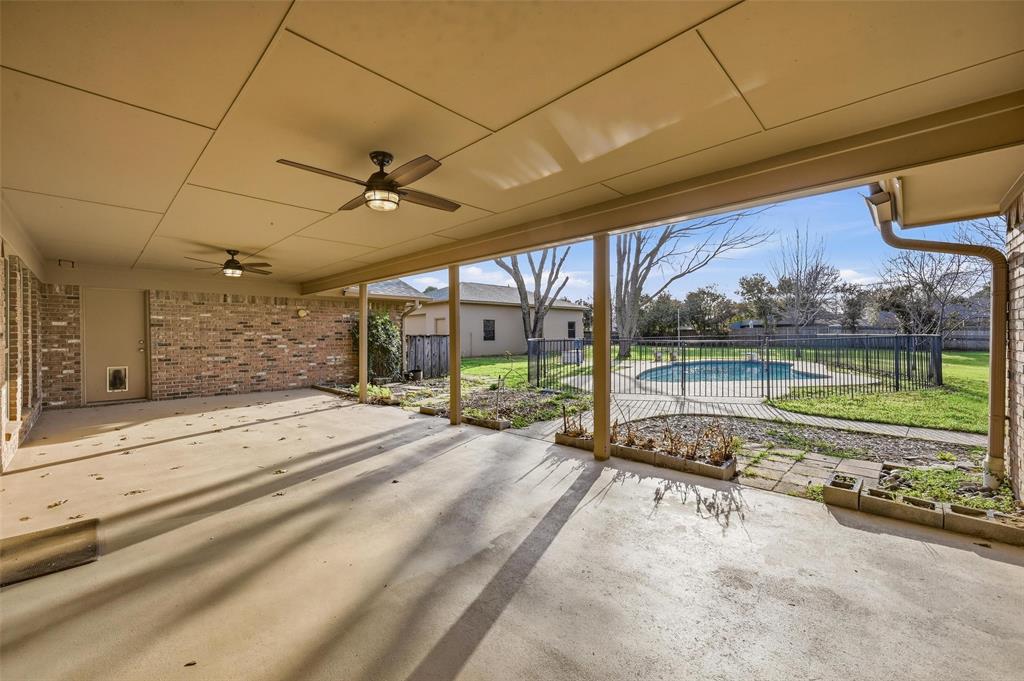 Whispering Oaks Kenn - Residential