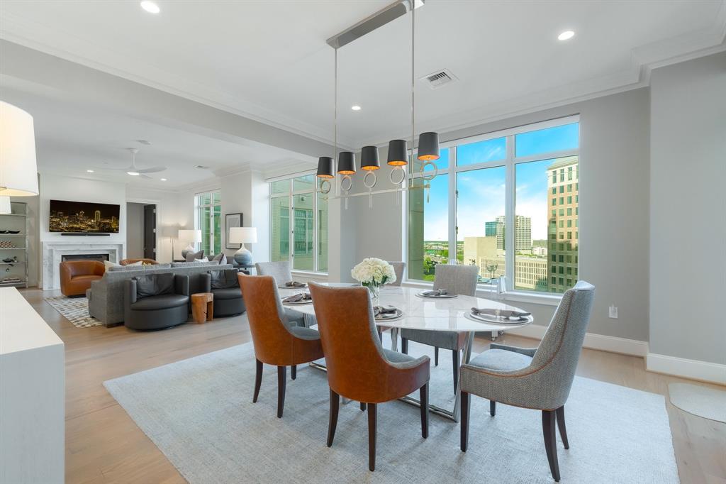 Ritz Carlton Residences 1 - Residential