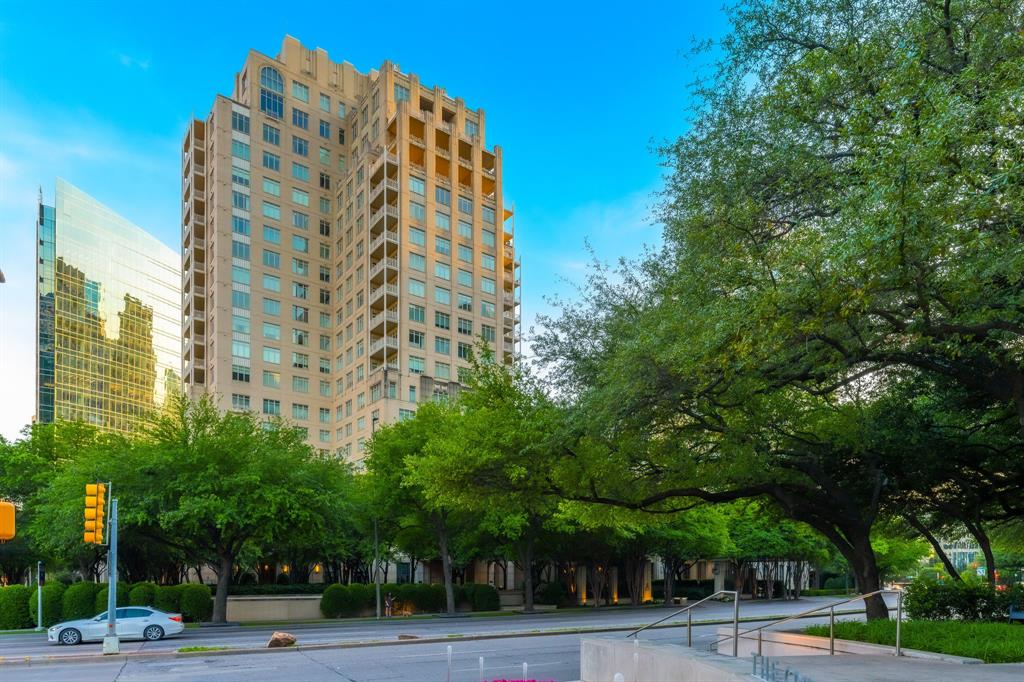 Ritz Carlton Residences 1 - Residential
