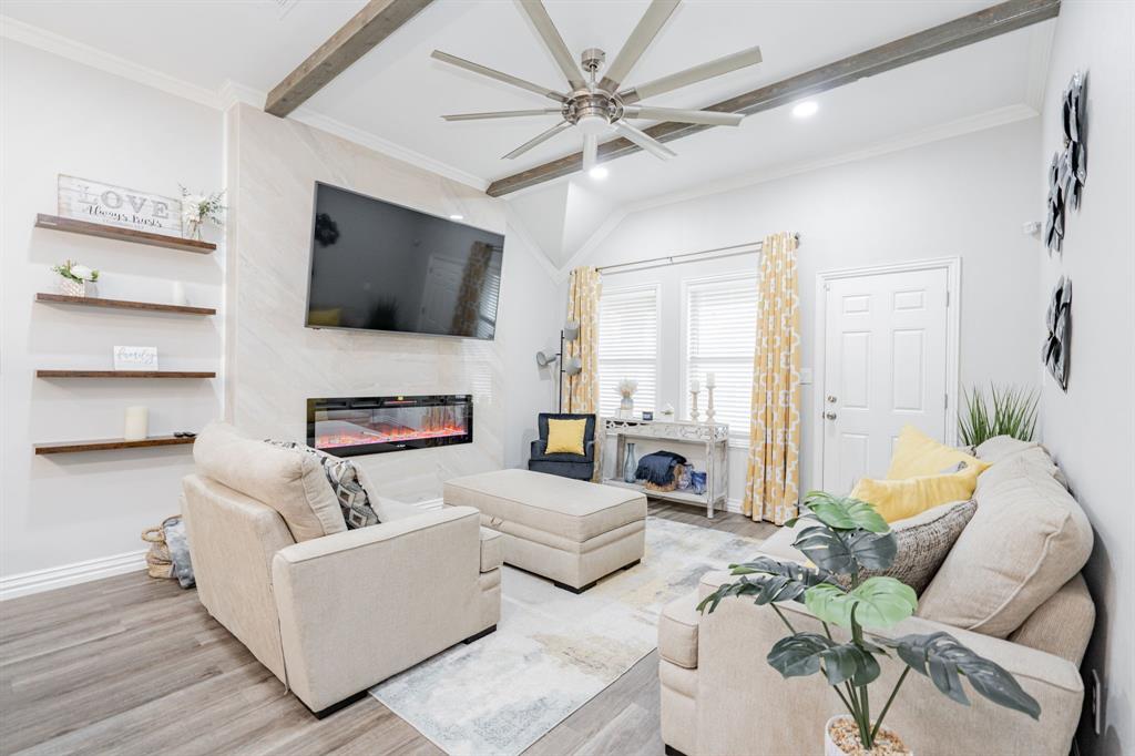 Thomas Lagow Abs 759 - Residential