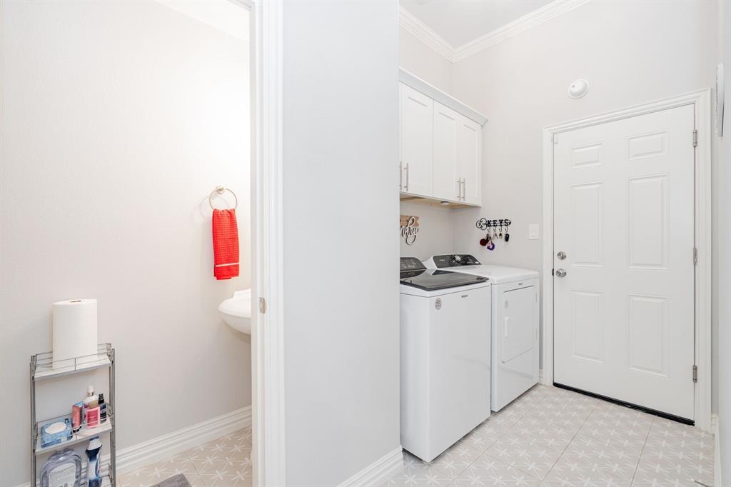 Thomas Lagow Abs 759 - Residential