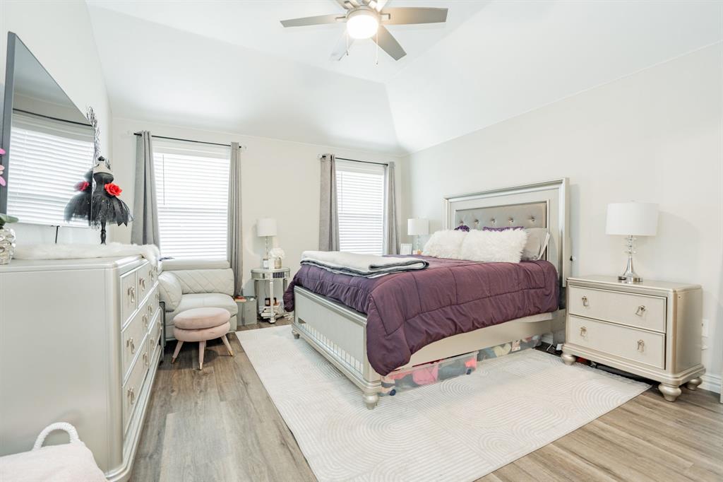 Thomas Lagow Abs 759 - Residential