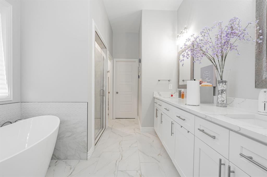 Thomas Lagow Abs 759 - Residential