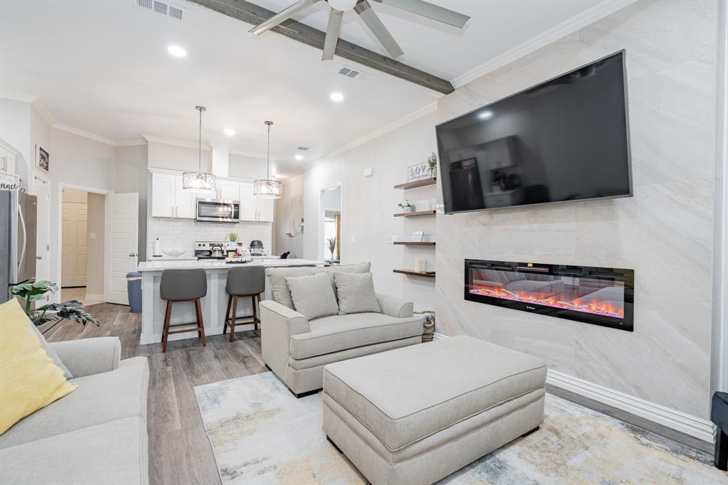 Thomas Lagow Abs 759 - Residential