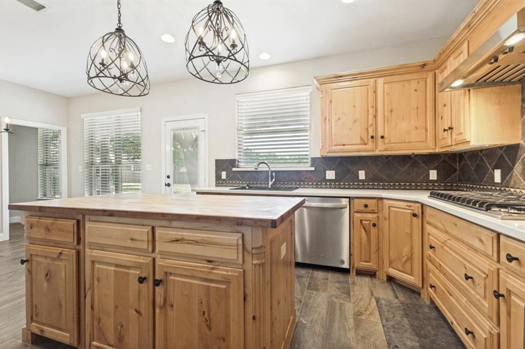 LIVE OAK ESTATES - Residential