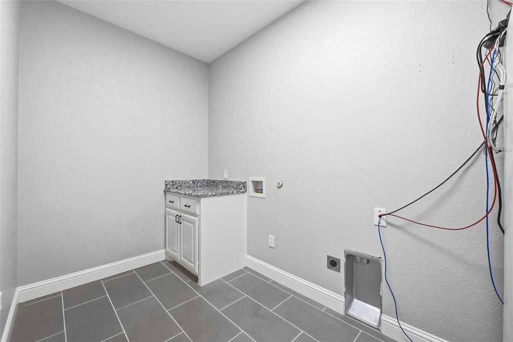 Riggs Place - Residential