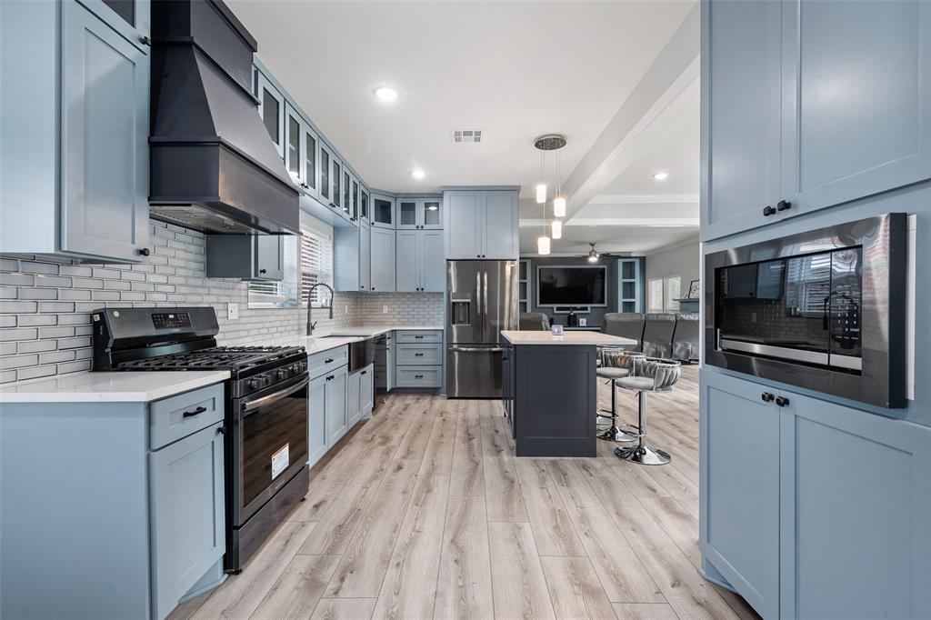Lebosquet J R - Residential
