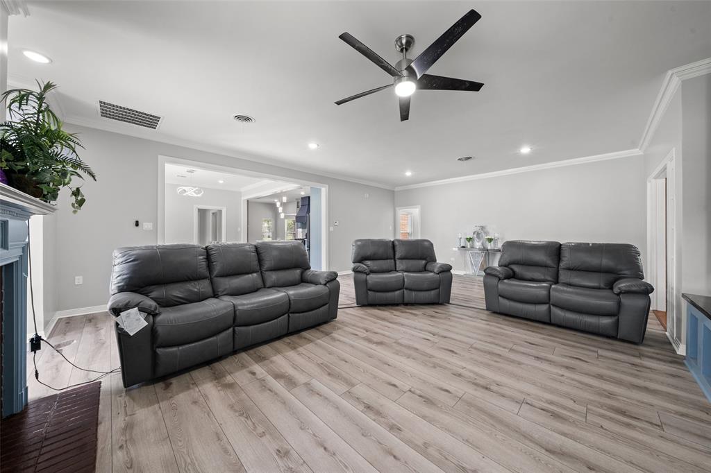 Lebosquet J R - Residential