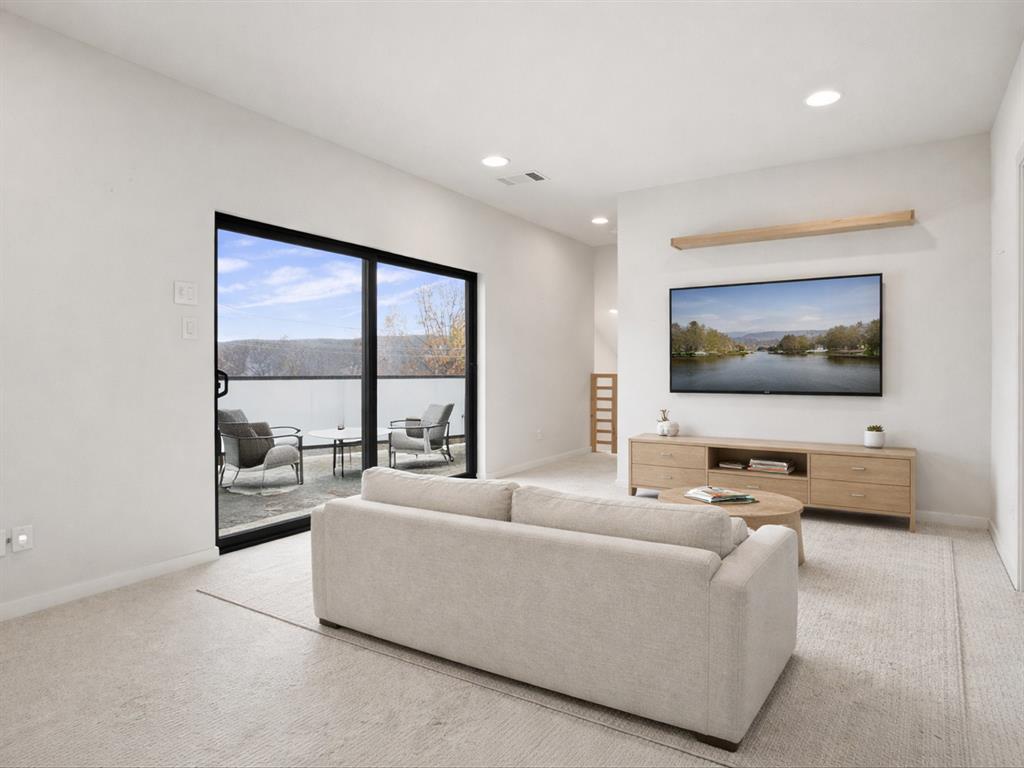 Alcott Fitzhugh Heights - Residential