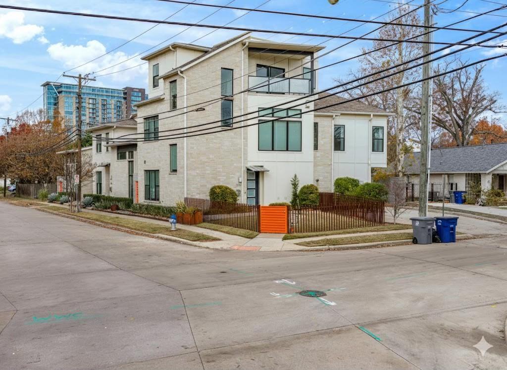 Alcott Fitzhugh Heights - Residential