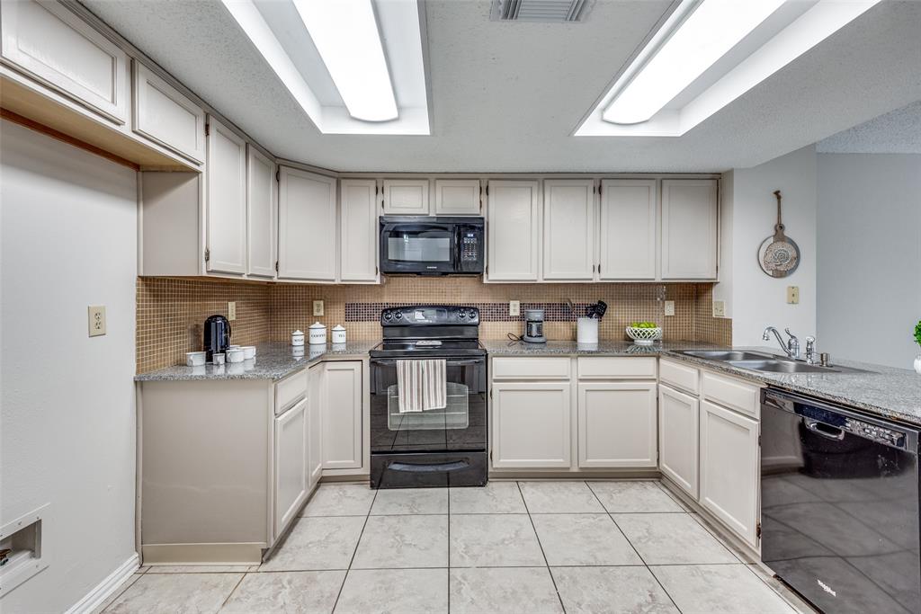 Heatherwood 02 - Residential Lease