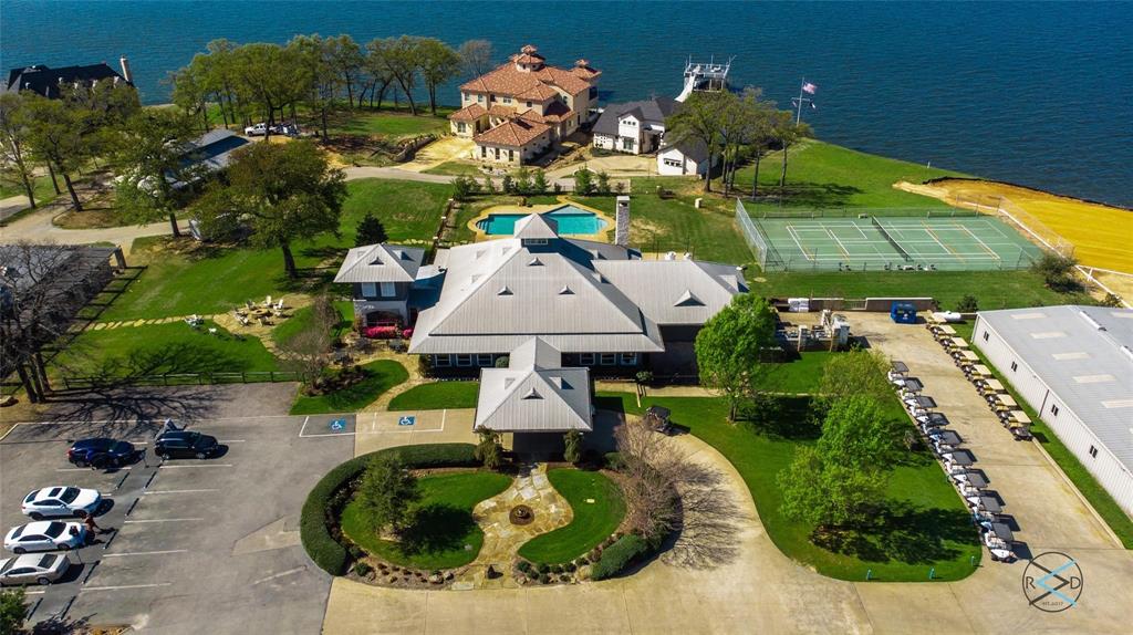 Pinnacle Club - Land