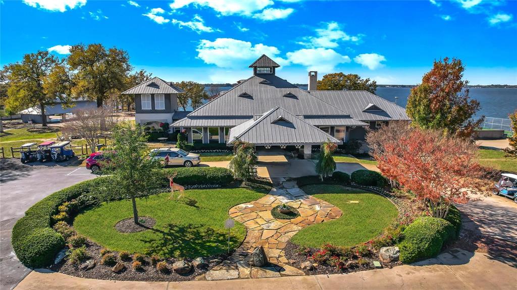 Pinnacle Club - Land
