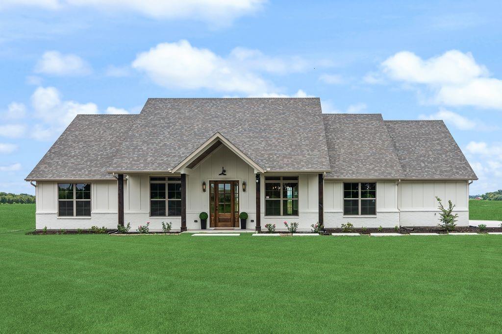 New construction home in a new Quail Creek Subdivision with no HOA.
4 bedroom, 3.5 bathroom home with a great split floor plan. 
Foam insulation, engineered foundation, new well, new septic, designer finishes, oversized garage(over 800 sqft)
The same builder just finished this floor plan in a different location. Same or very similar finishes will be used to finish this home in Quail Creek Subdivision.. Estimated completion date October, 2026
Appointment is needed to tour the property.