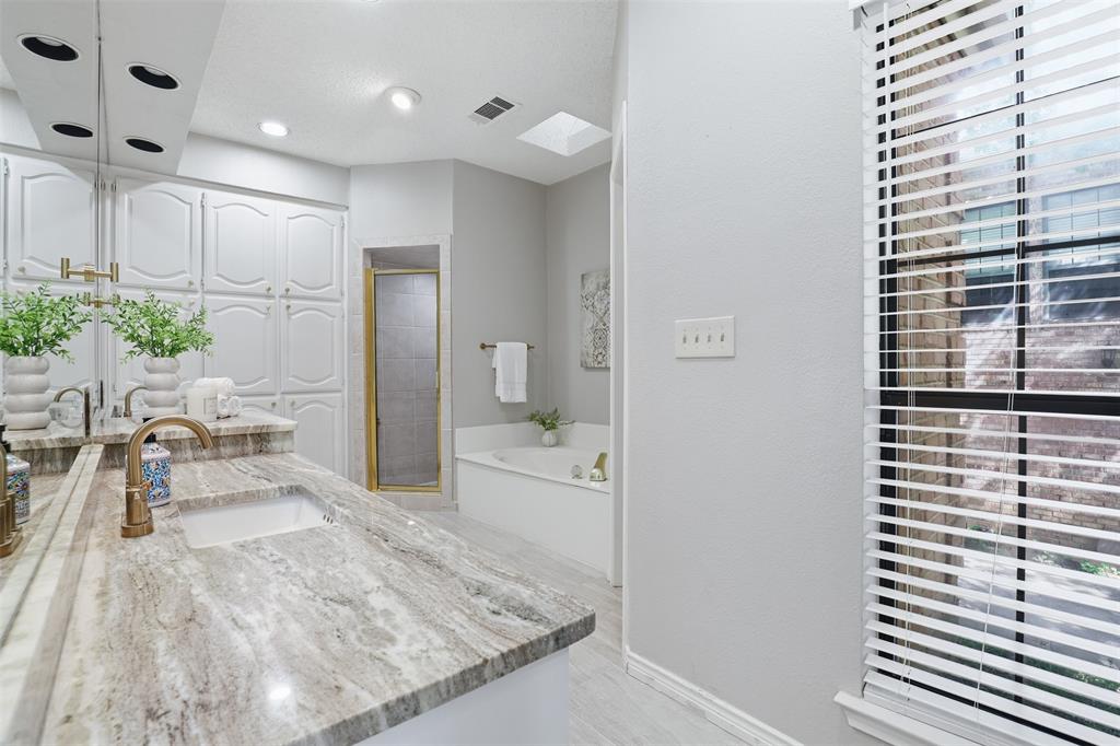 Ridglea Country Club Estate - Residential