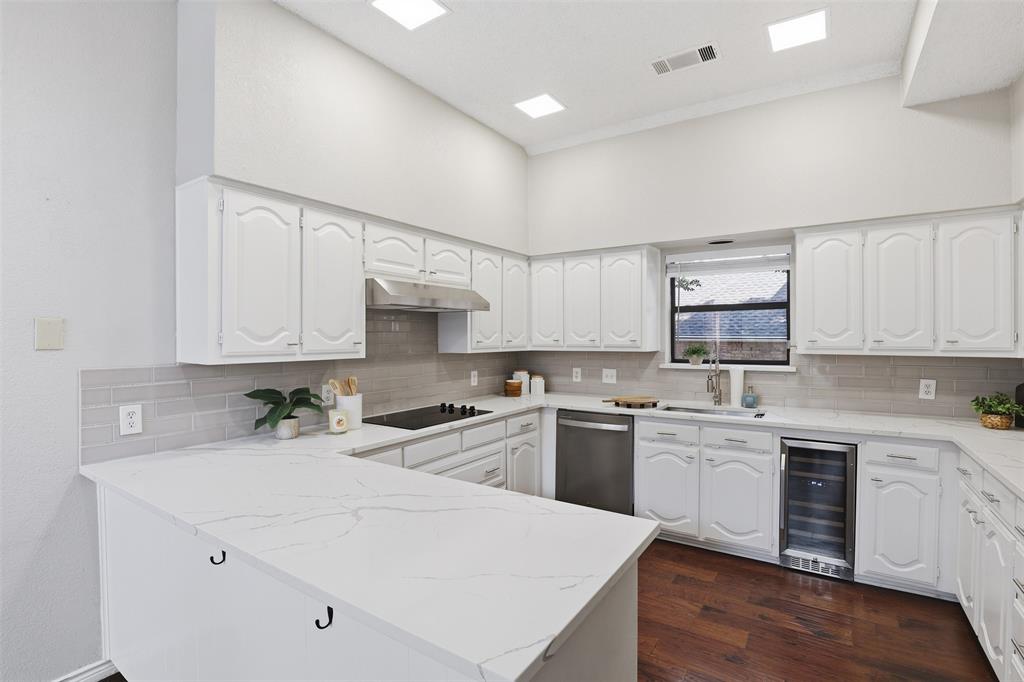 Ridglea Country Club Estate - Residential