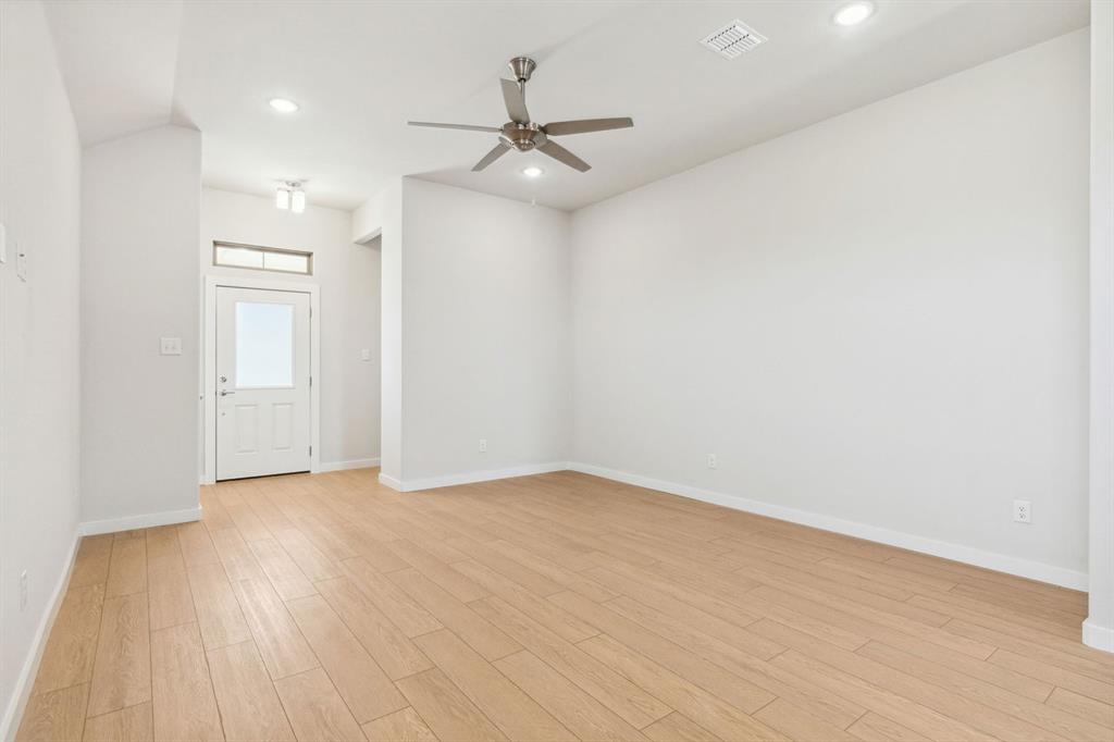 Lakehaven - Residential