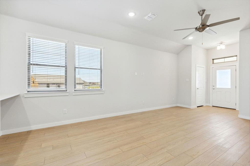 Lakehaven - Residential