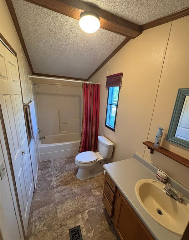 Nocona Lake Estate - Residential