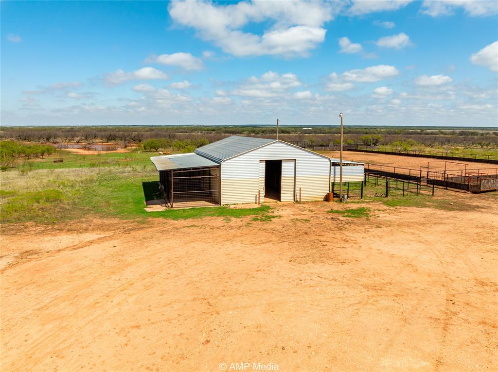 Longoria - Farm