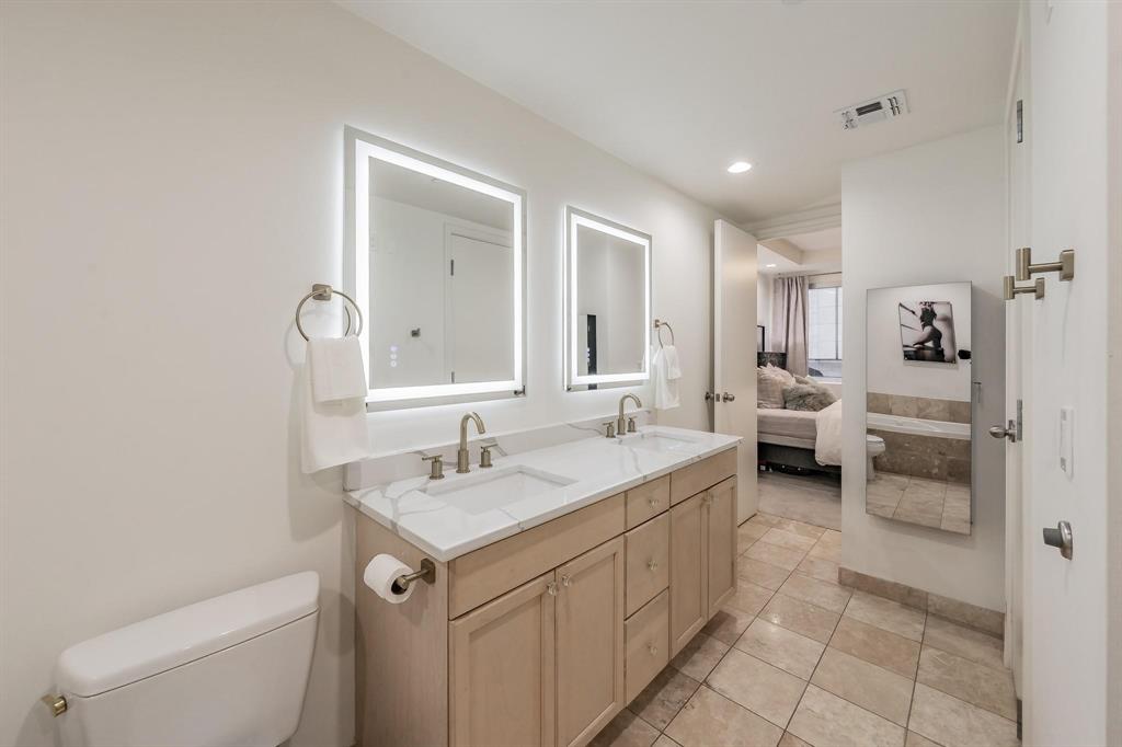 1505 Elm Street Condo - Residential