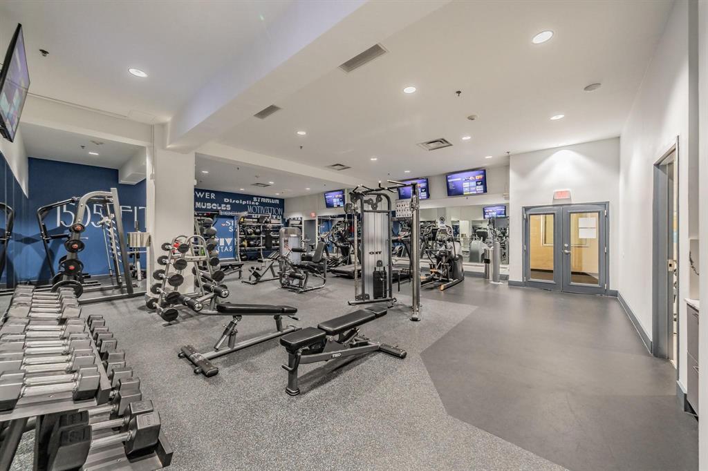 1505 Elm Street Condo - Residential