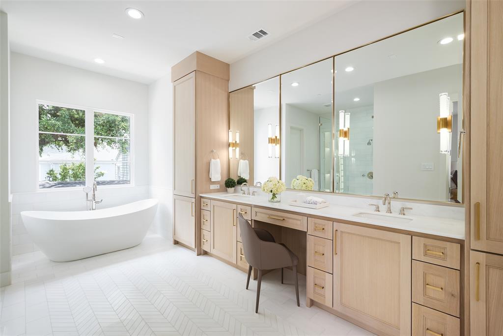 Highland Park West 8 Instl - Residential