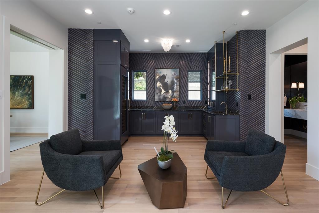 Highland Park West 8 Instl - Residential