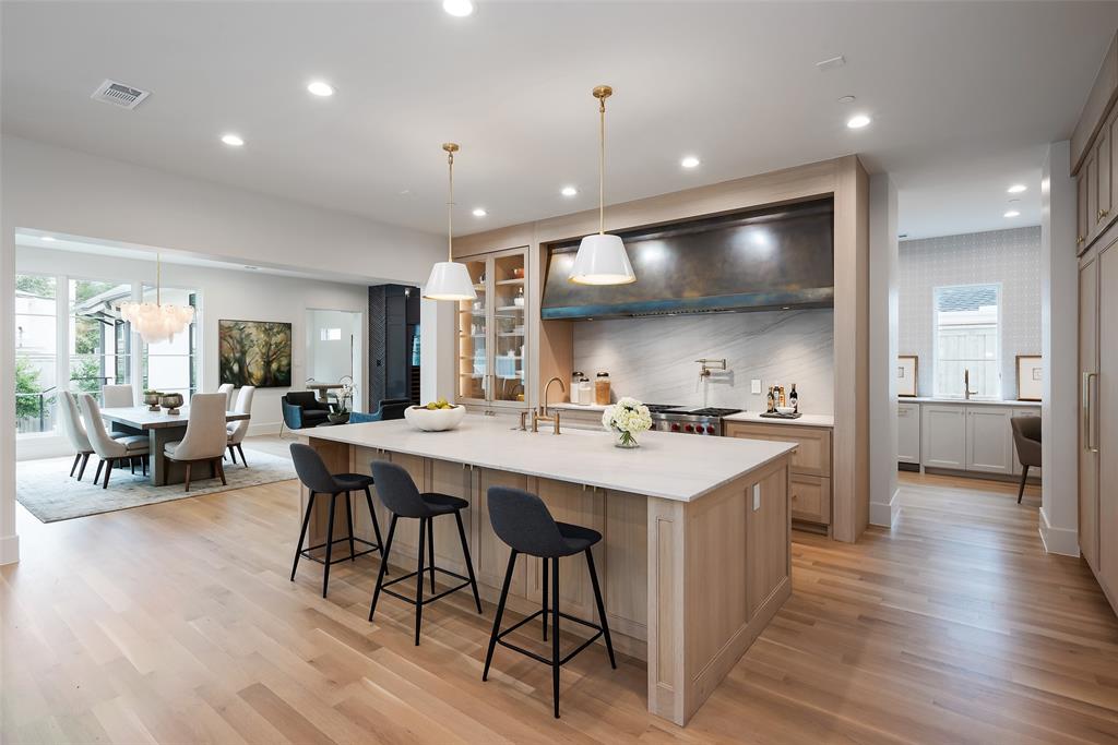 Highland Park West 8 Instl - Residential