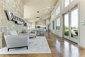 Valencia On The Lake - Residential