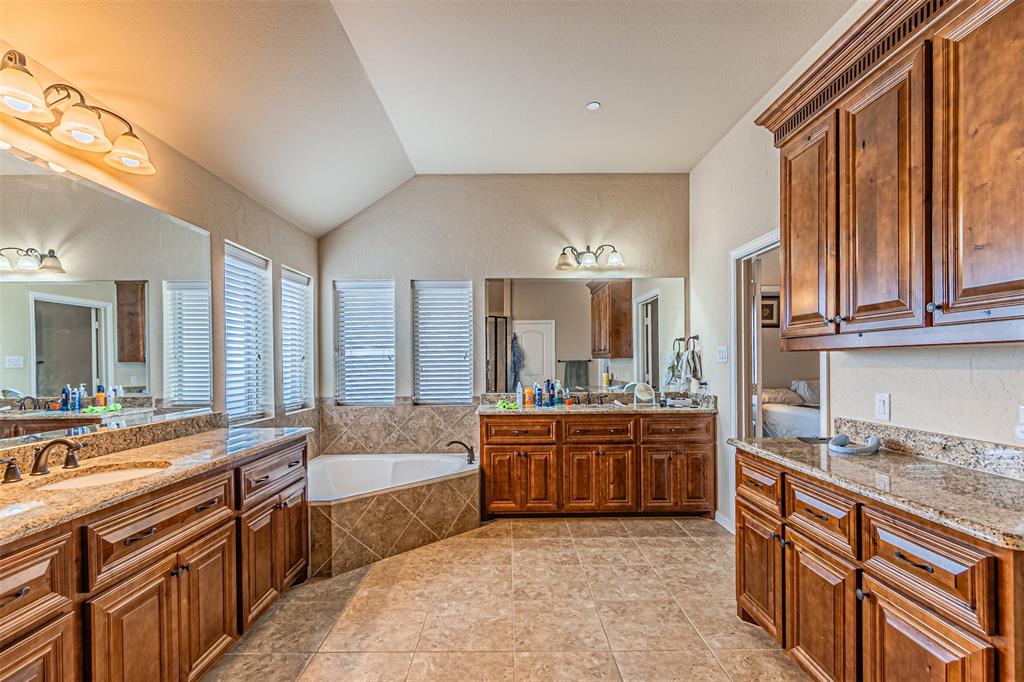 Heritage Oaks Colleyville - Residential