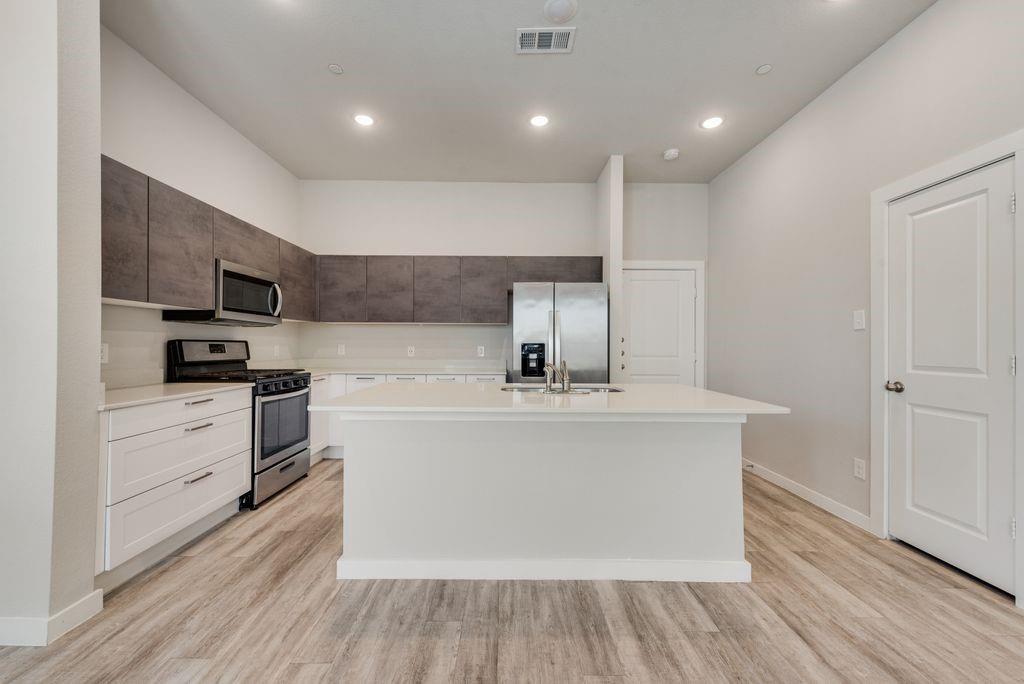 Residences At Jeans Creek, The - Residential