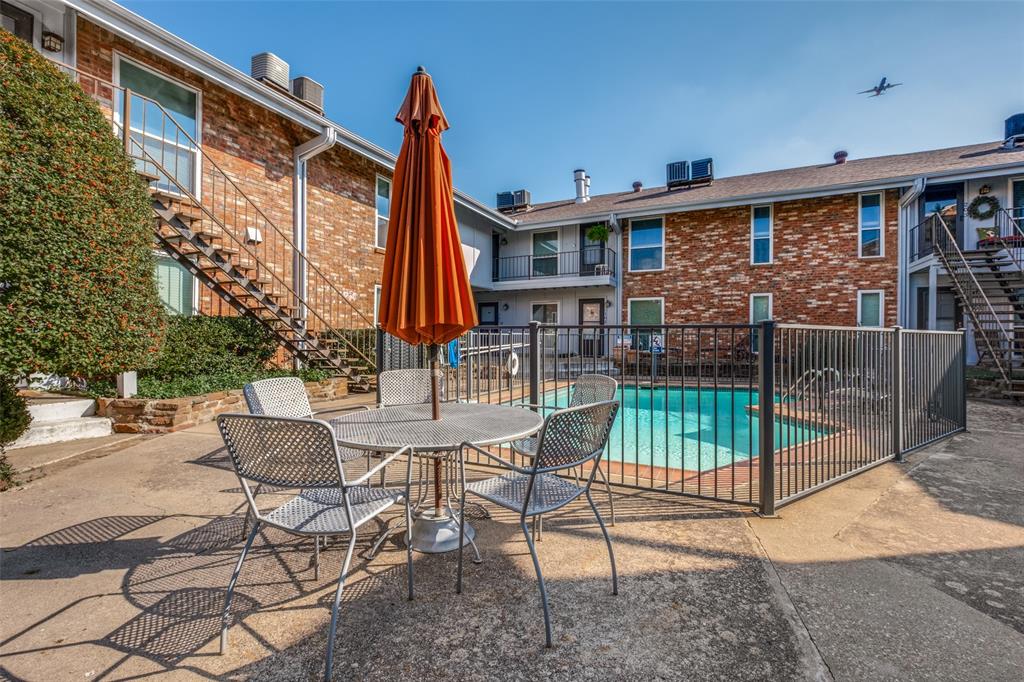 Hartford Condo - Residential