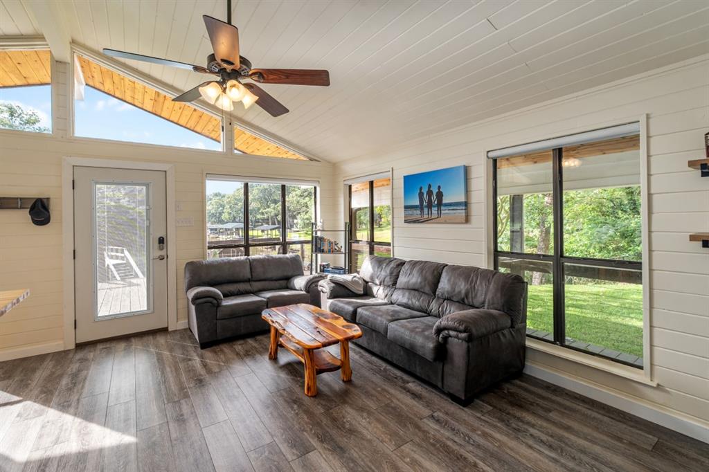 Paradise Bay - Residential