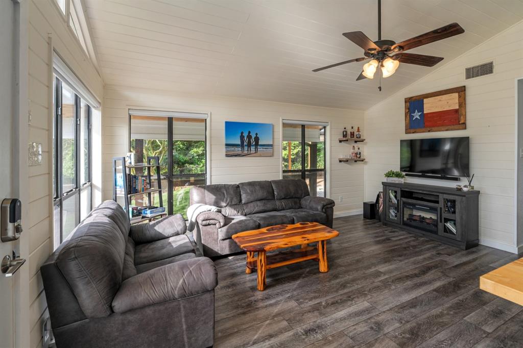 Paradise Bay - Residential