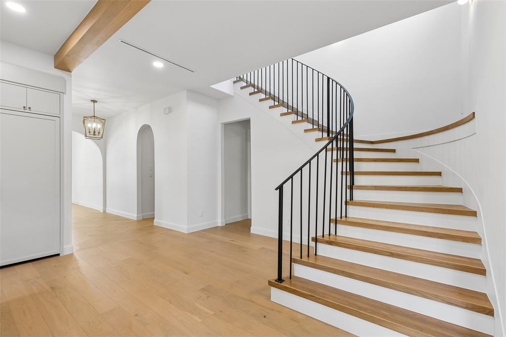 CARUTH TERRACE 6 - Residential