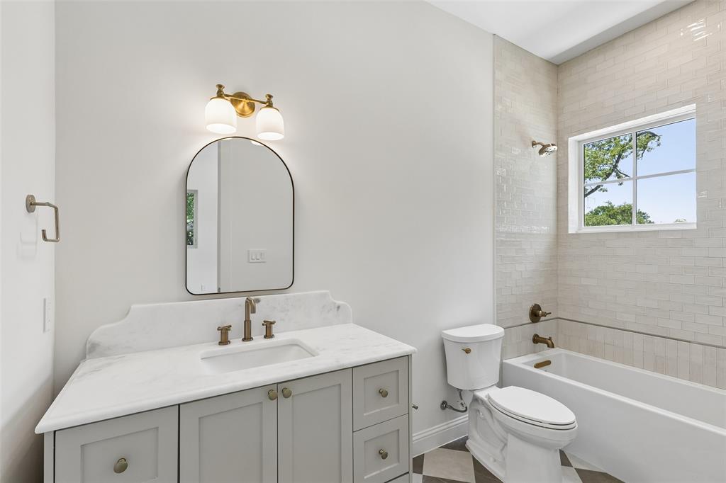 CARUTH TERRACE 6 - Residential