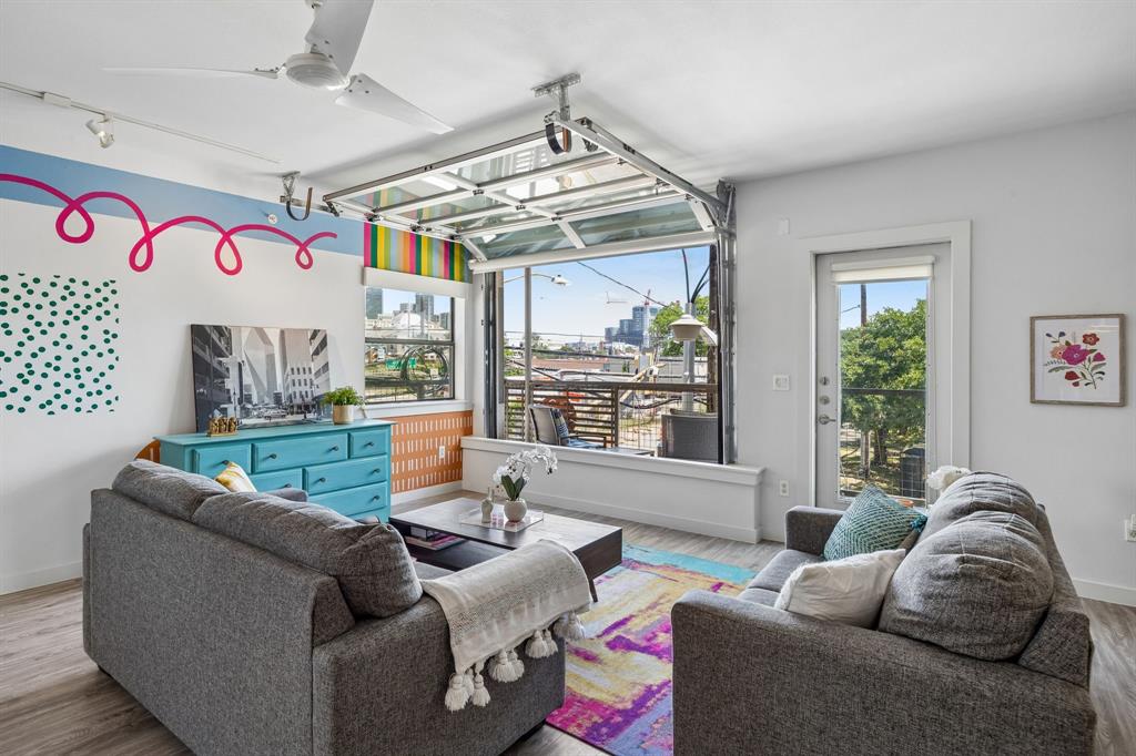 Buzz Condo - Residential