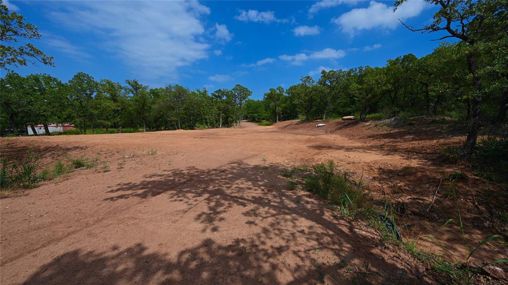 NOCONA HILLS - Land