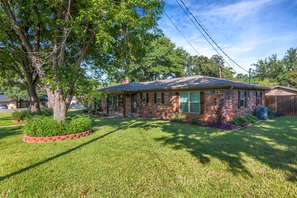 Decordova Bend Estate - Residential