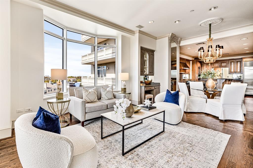 Vendome On Turtle Creek Condo - Residential