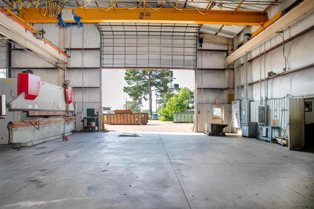 ABST A0396 W GATEWOOD - Commercial Sale