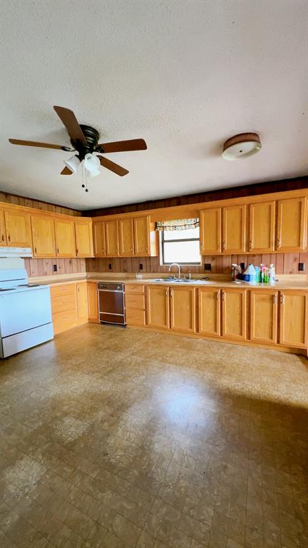 A193 J J COTHRAN SURVEY - Residential