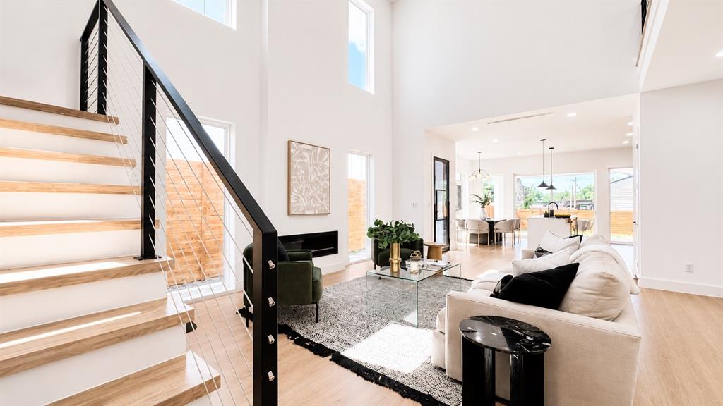 MRS ALLIE HUFFMANS REPLAT - Residential