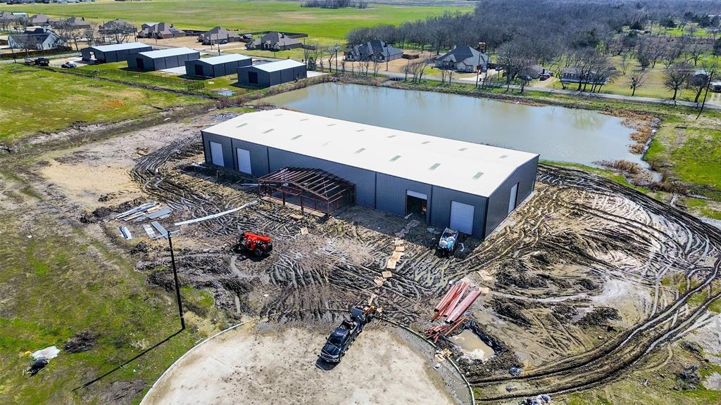 This 16,250 square-foot light industrial property is now available for sale or lease in Caddo Mills, TX. The development will comprise 15,000 square feet of warehouse space alongside 1,250 square feet of office space. Construction is anticipated to commence in January 2025, offering a valuable opportunity for new construction flex space situated just off Interstate 30. Located in the unrestricted, unincorporated area of Hunt County, this property supports a diverse range of uses.