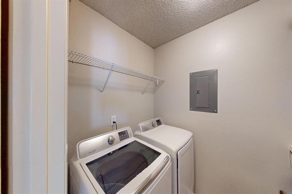 Creekbend Condo Ph 01-06 - Residential