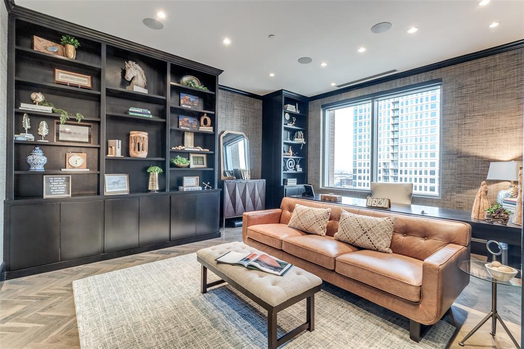 Residences At Stoneleigh Condos - Residential