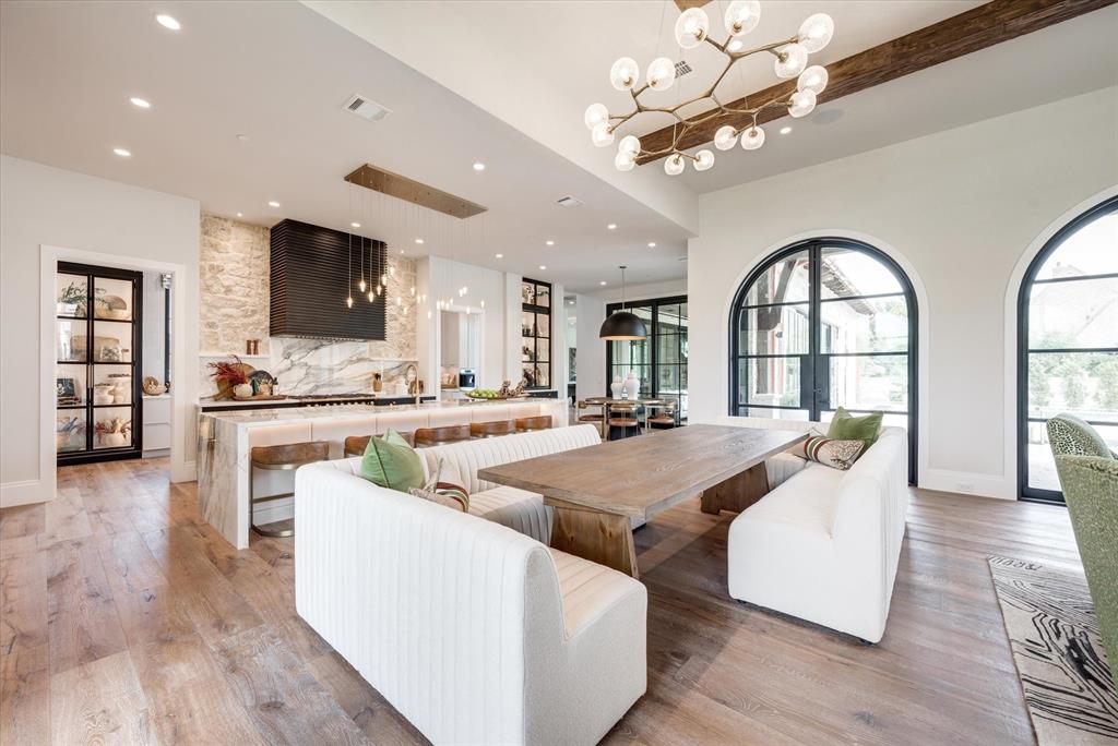 Oak Alley - Residential